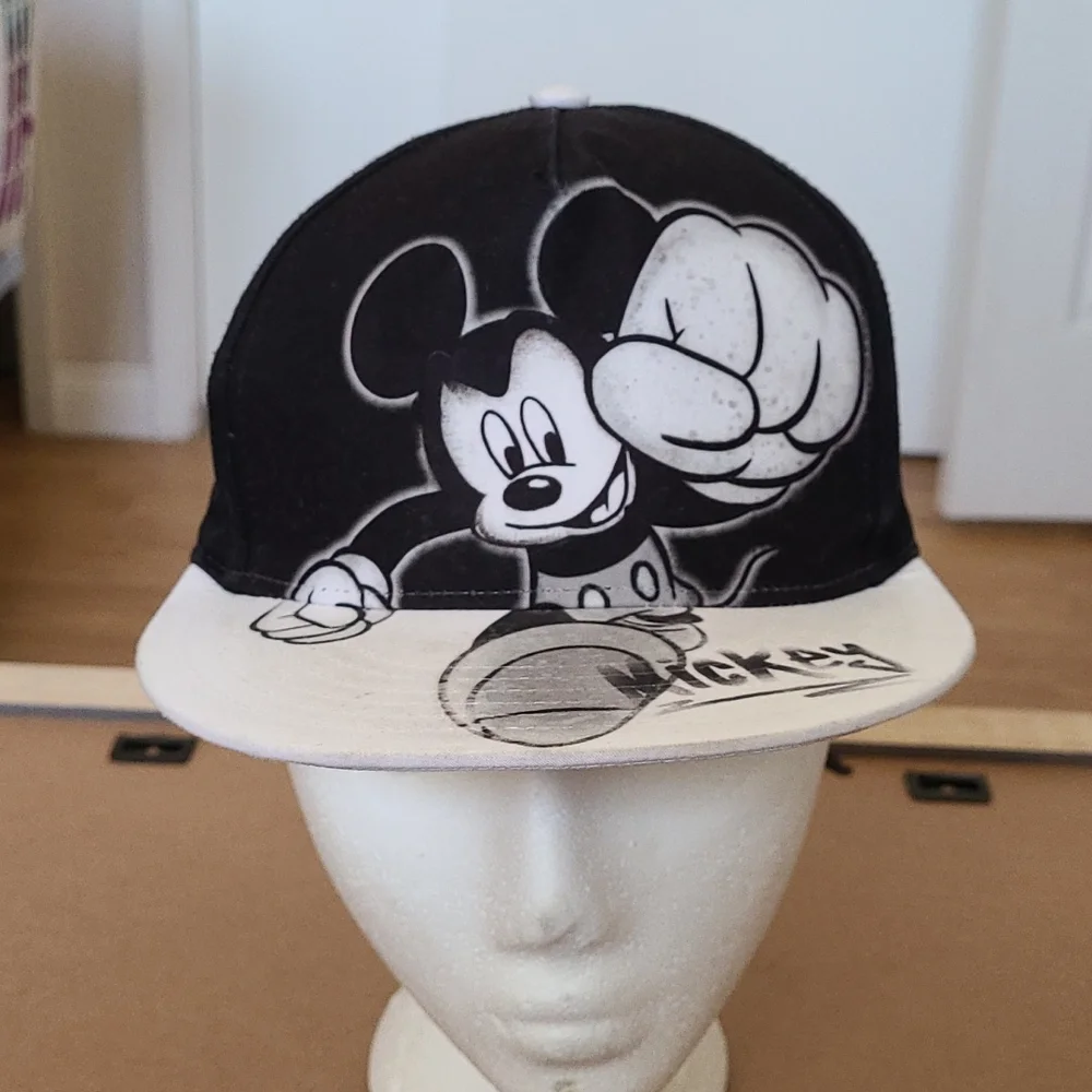 🎰 "777" 3/$21 Mickey Mouse Punch Hat - Picture 1 of 4
